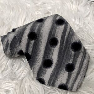 BOSS Hugo Boss Silk Gray and Black Patterned Tie